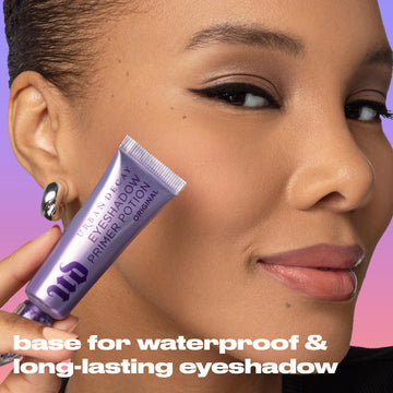 URBAN DECAY pocion de primer de sombra nude - potencia efectos metalizados