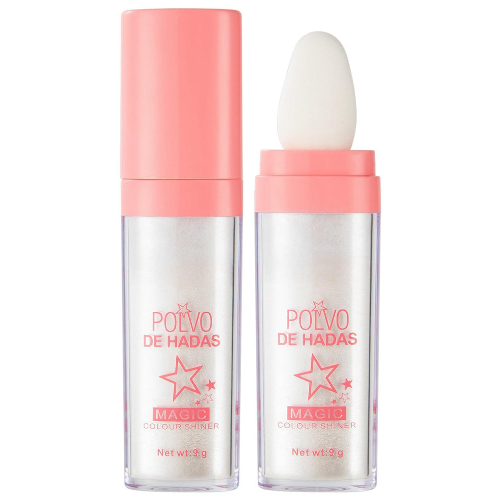 URQT Fairy Dust ilumina el rostro con un brillo suave y radiante.