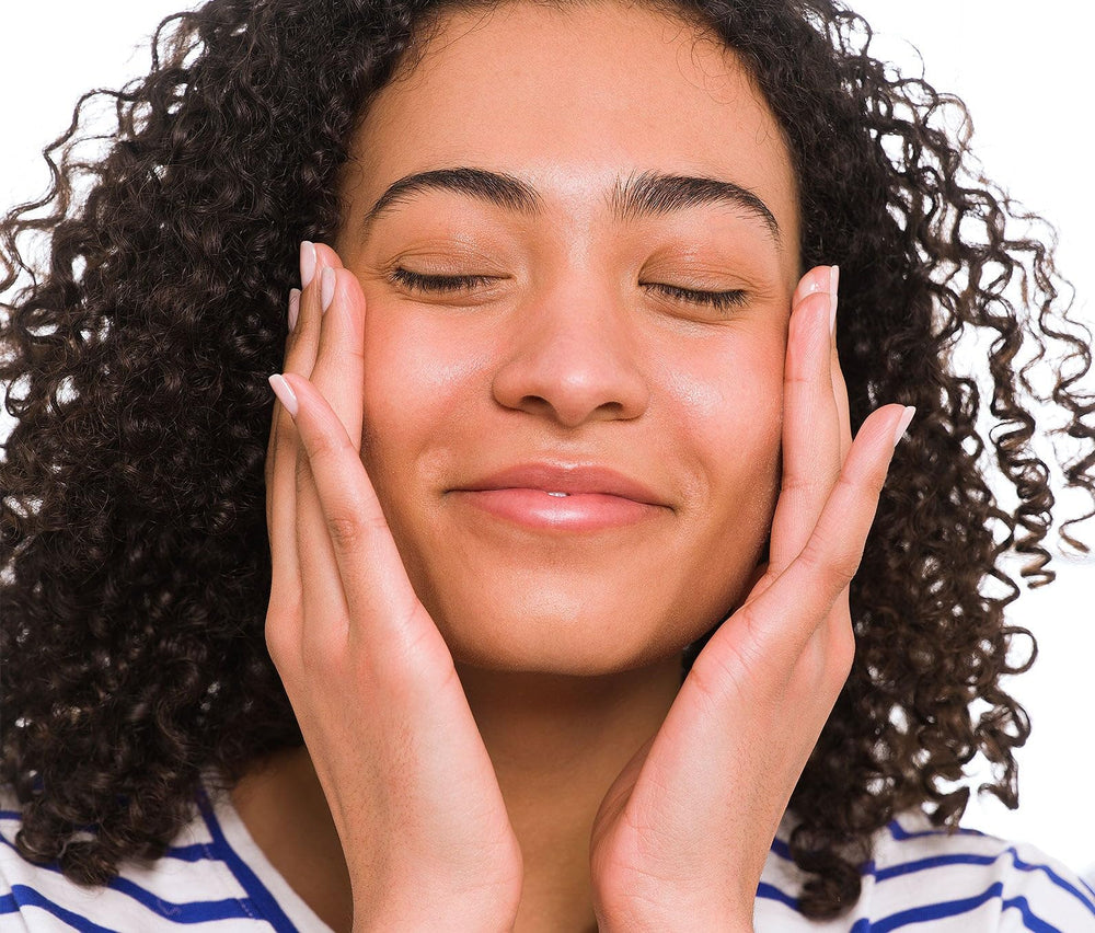 Ursa Major Gel Hidratante, envase de vidrio reciclable para cuidado sostenible