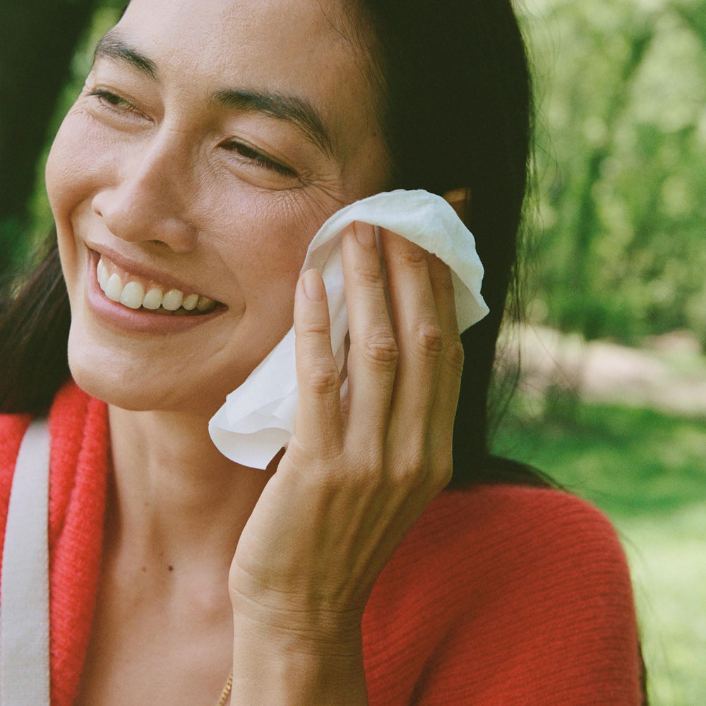 Lingettes sans parabènes et sans parfum par Ursa Major pour tous les types de peau