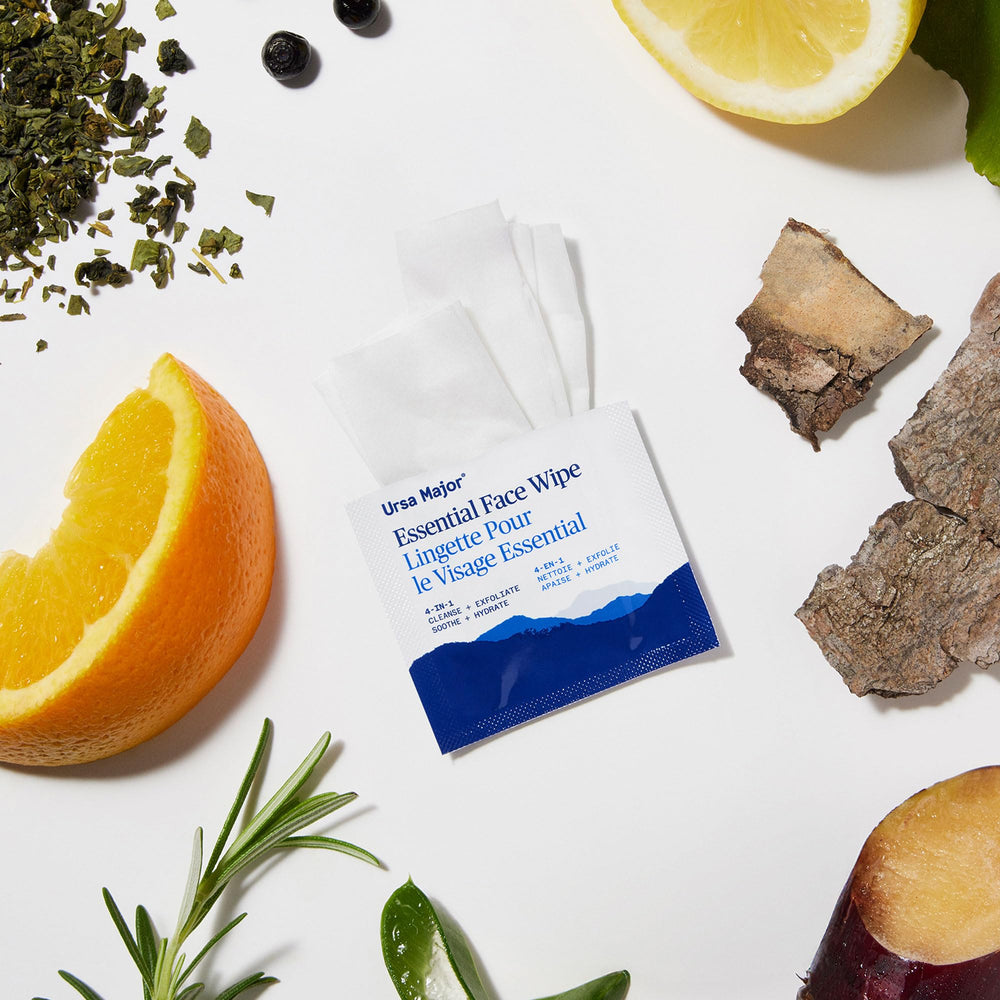 Utilisation quotidienne des lingettes Ursa Major pour une peau nette et rafraîchie