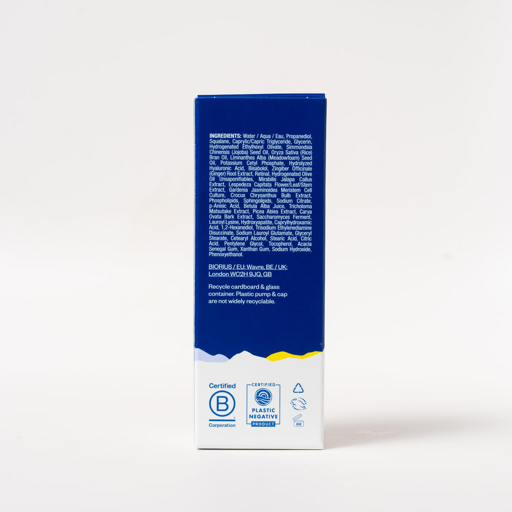 Ursa Major Lunar Bloom Serum, mejora la luminosidad y textura de la piel.