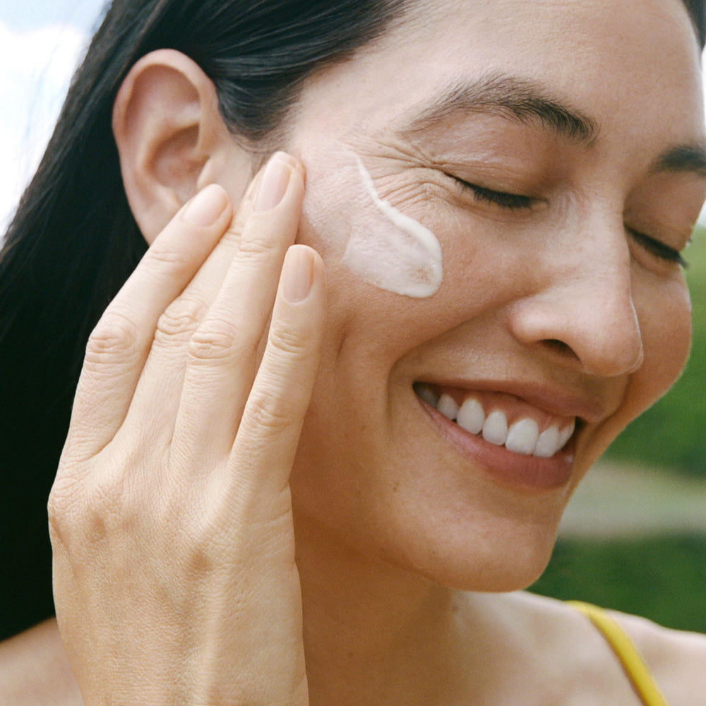 Ursa Major Mountain Glow, etiqueta vegana y cruelty-free, sin químicos agresivos.