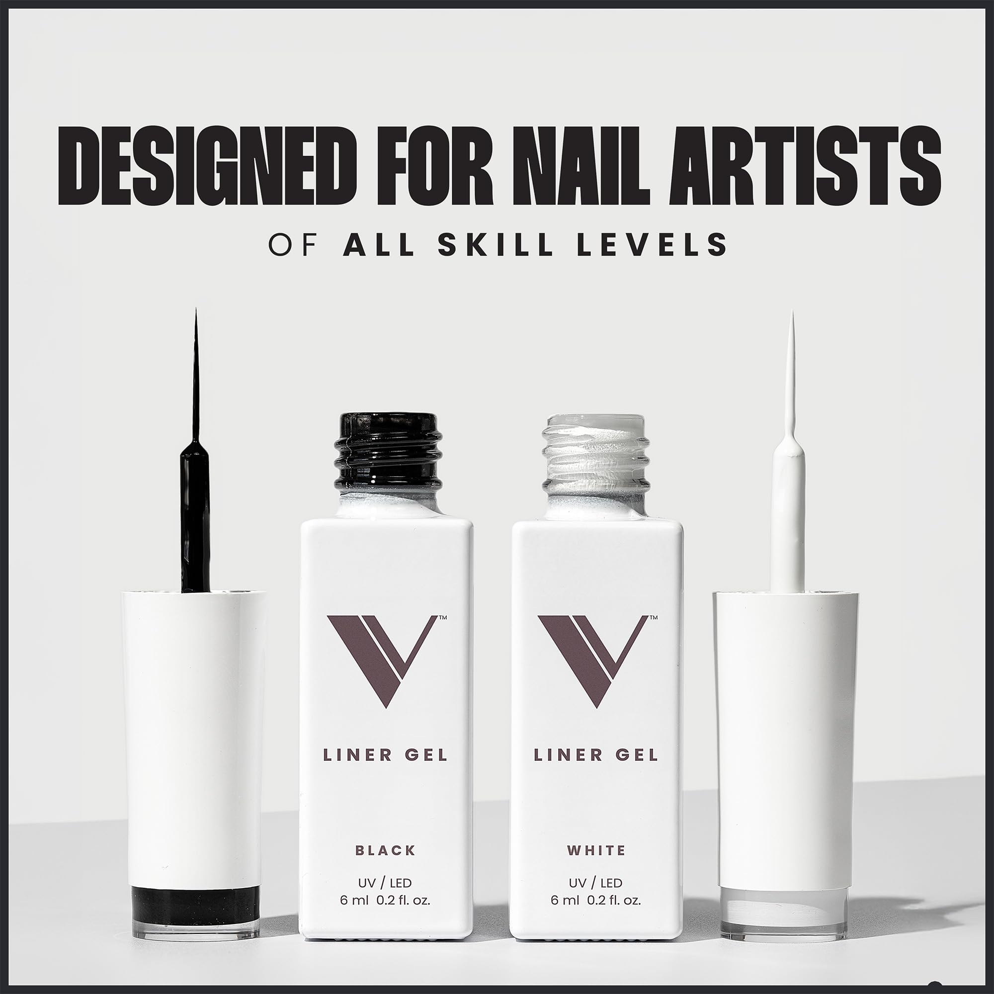 V Beauty Pure Gel delineador Negro: punta de precisión para trazos limpios y delineados nítidos.