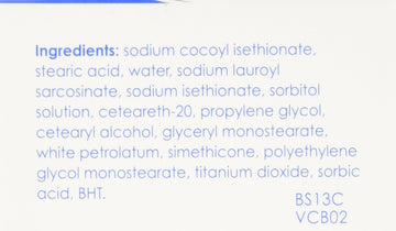 Vanicream Barra textura suave aporta hidratación ligera durante la limpieza diaria.