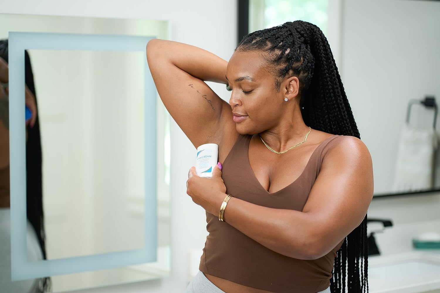 Packaging image emphasizing sensitive-skin friendly formula from Vanicream.