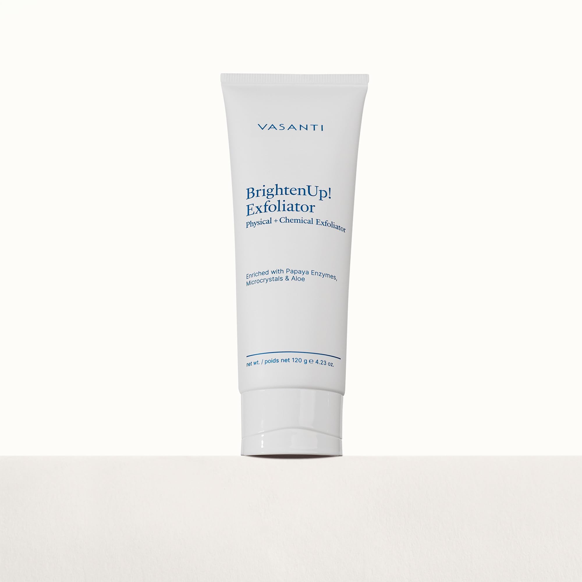 Texture lumineuse: exfoliation douce révélant un teint éclatant