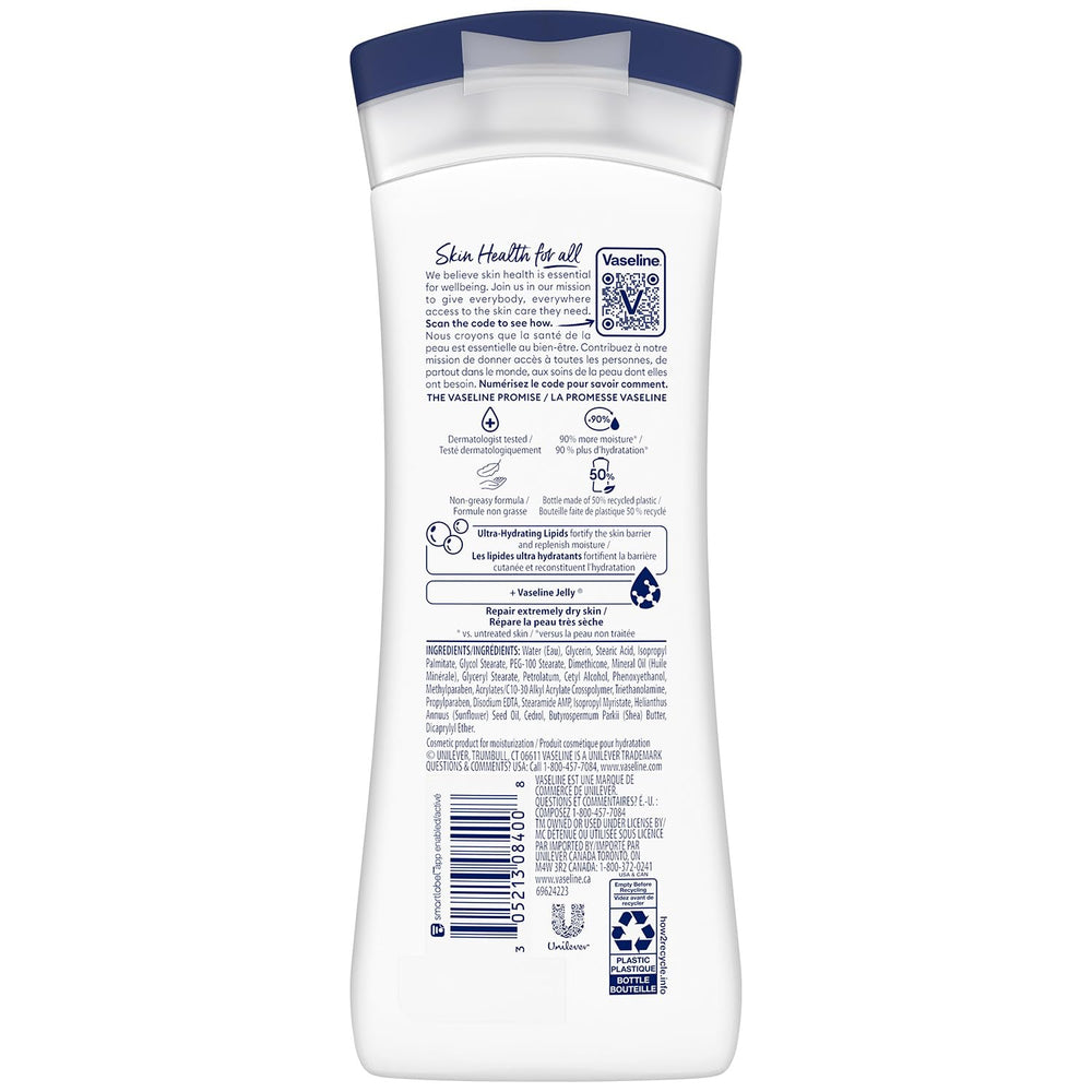 La textura cremosa de Vaseline Intensive Care Lotion para una piel suave.