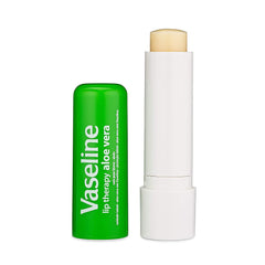 Aplicación diaria de Vaseline Lip Therapy Aloe Care Twin Pack en labios