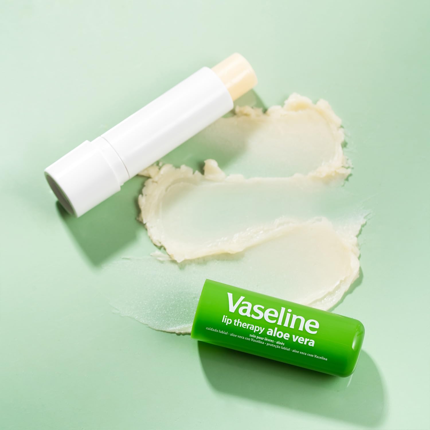 Vaseline Lip Therapy Aloe Fresh bálsamo portátil para aplicación rápida en el bolsillo