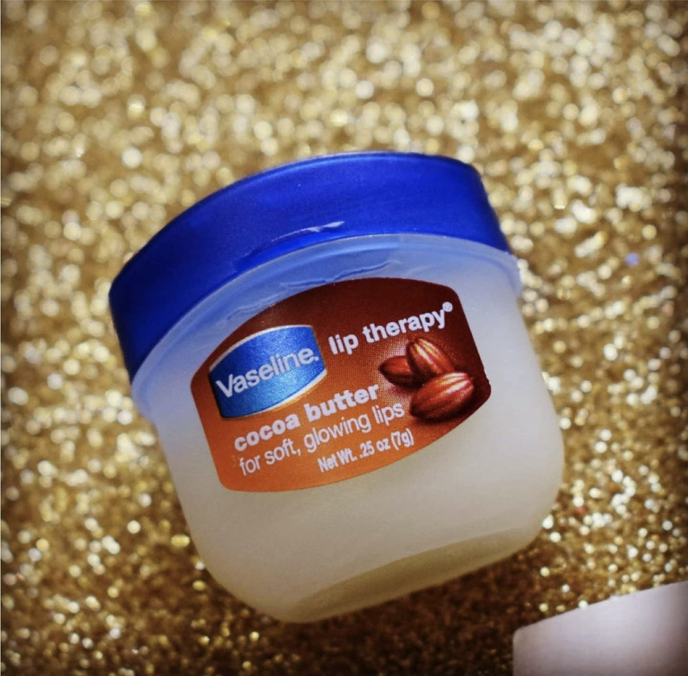Vaseline Lip Therapy Cocoa Butter mini bálsamo labial con textura suave