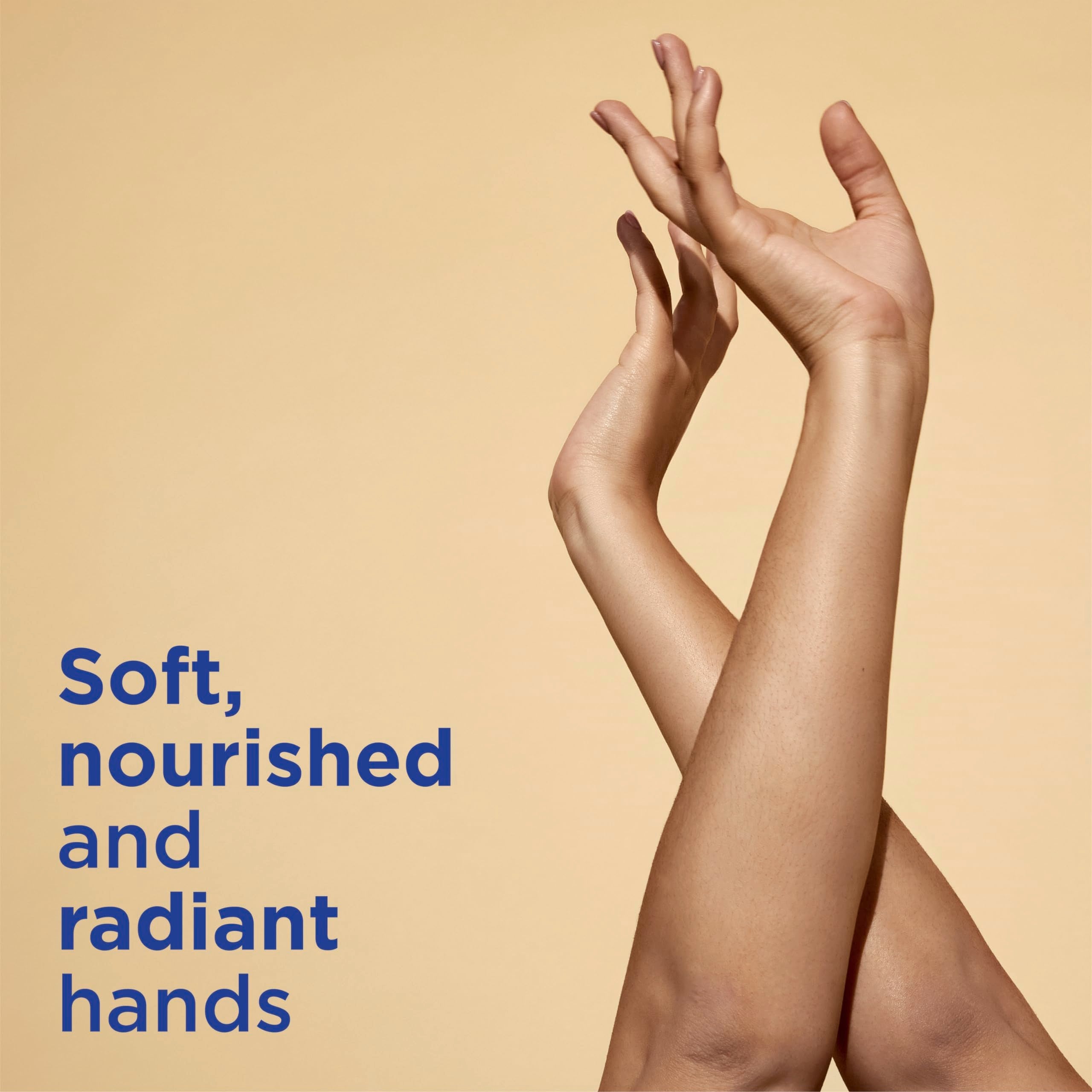 Las microgotas de Vaseline Radiant X liberan humedad en la piel.