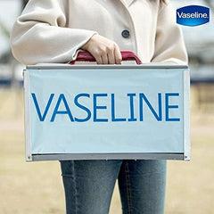 Uñas más fuertes tras dos semanas de uso de Vaseline crema de manos.