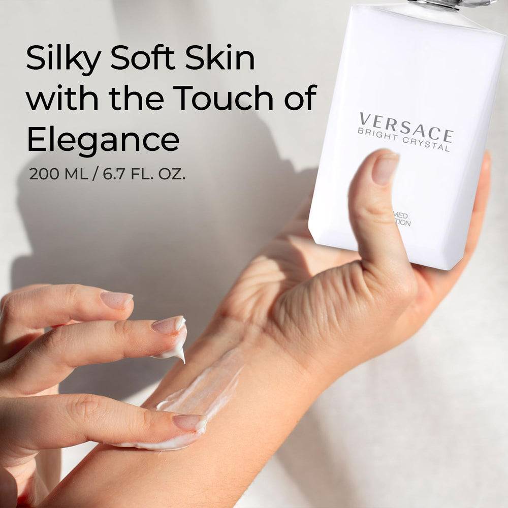 Versace Bright Crystal: detalle de textura ligera que se absorbe rápido