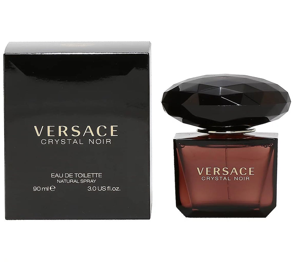Versace Crystal Noir frasco dorado, ideal para rituales de aroma diarios.