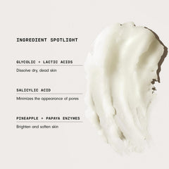 Versed aplicación con dedos facilita desmaquillado de maquillaje resistente.