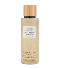 Victoria's Secret Alas Radiantes Bruma Floral Dulce, bruma brillante para uso diario.