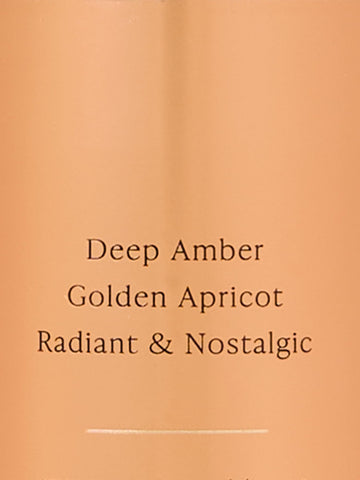 Victoria's Secret Amber Romance, textura-dulce: sensación suave y femenina para cualquier ocasión.