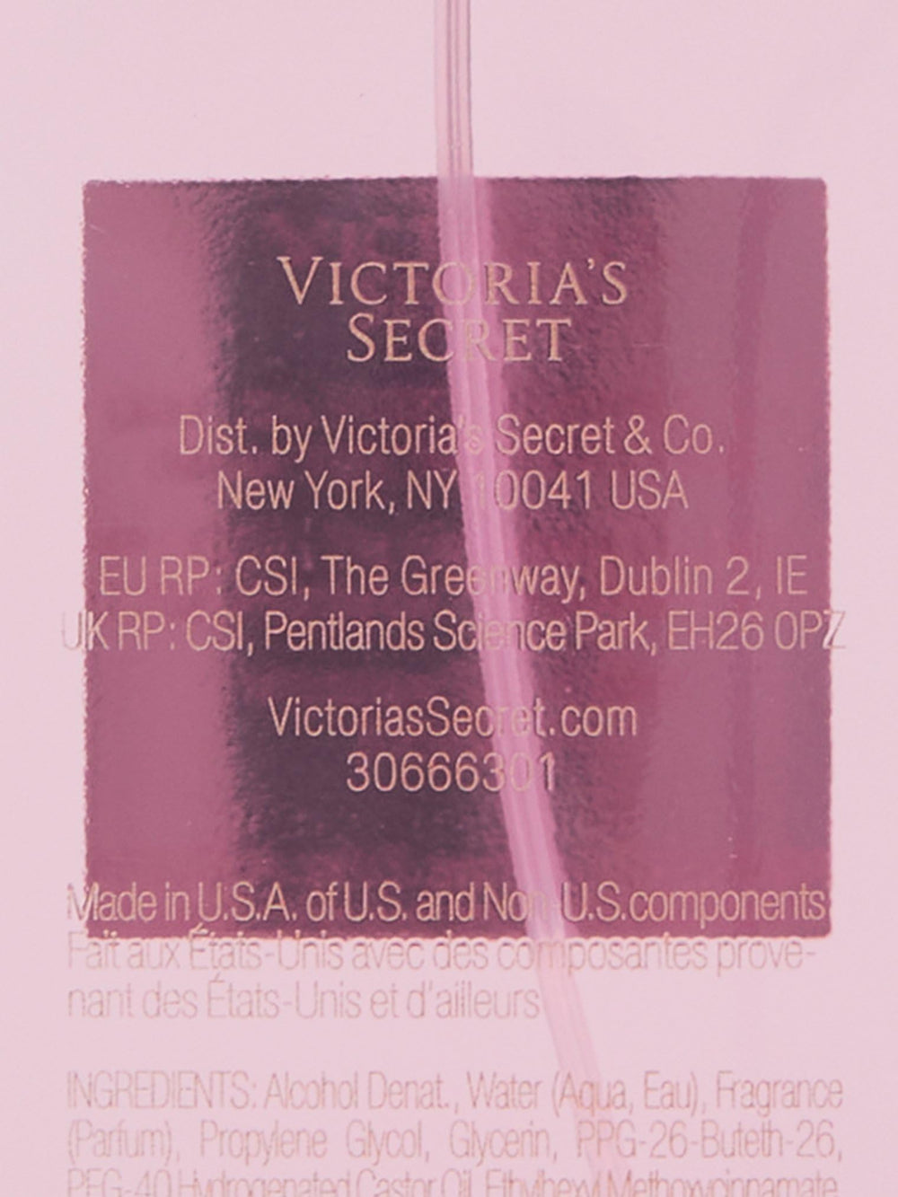 Victoria's Secret Bombshell fragancia con notas frutales para un aroma fresco.