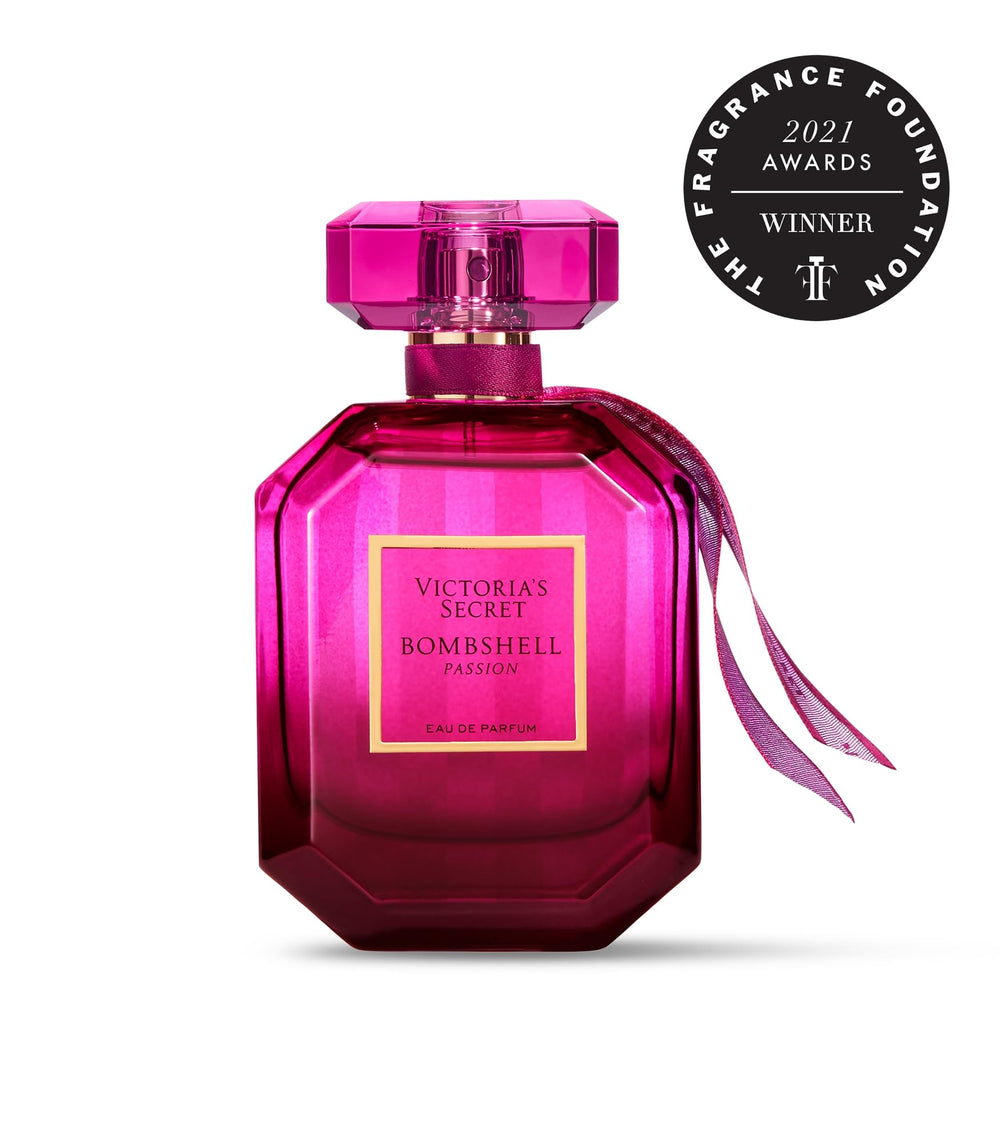 Victoria's Secret Bombshell Passion notas cassís brillante destacan