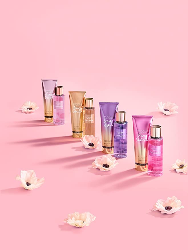 Textura suave de la loción Pure Seduction, hidratación ligera en la piel.