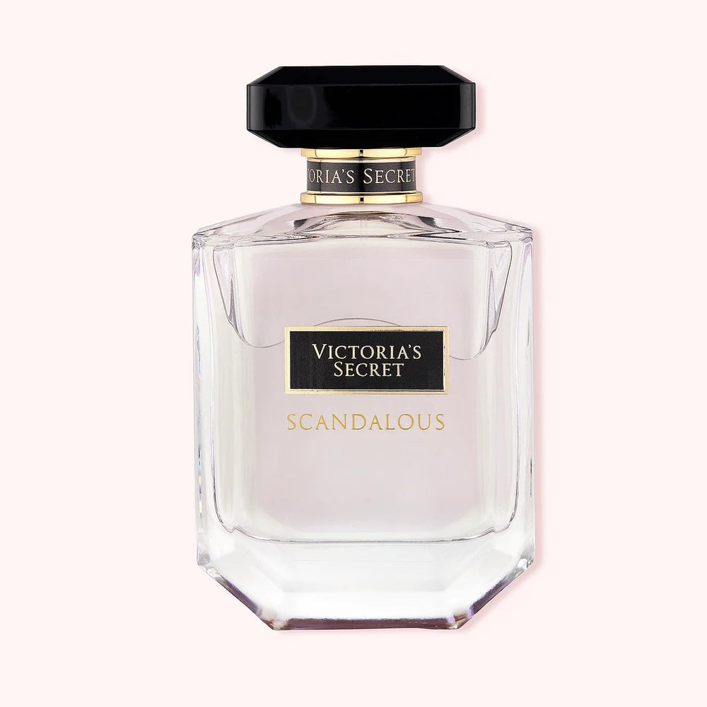 Victoria's Secret Scandalous, aplicador ergonómico facilita aplicación precisa y controlada.