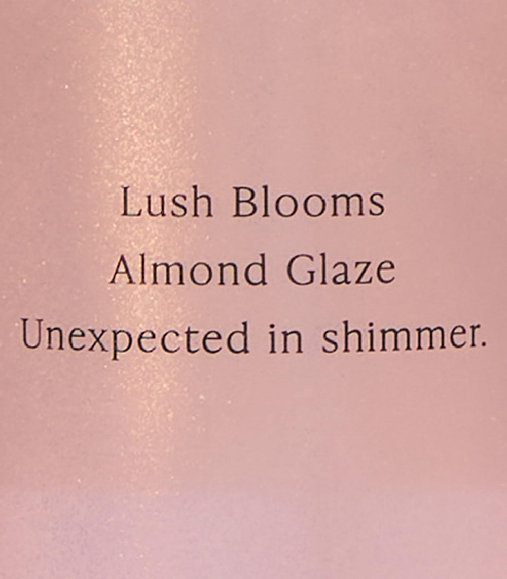 Victoria's Secret Velvet Petals Shimmer frasco brillante, brillo sutil en la piel