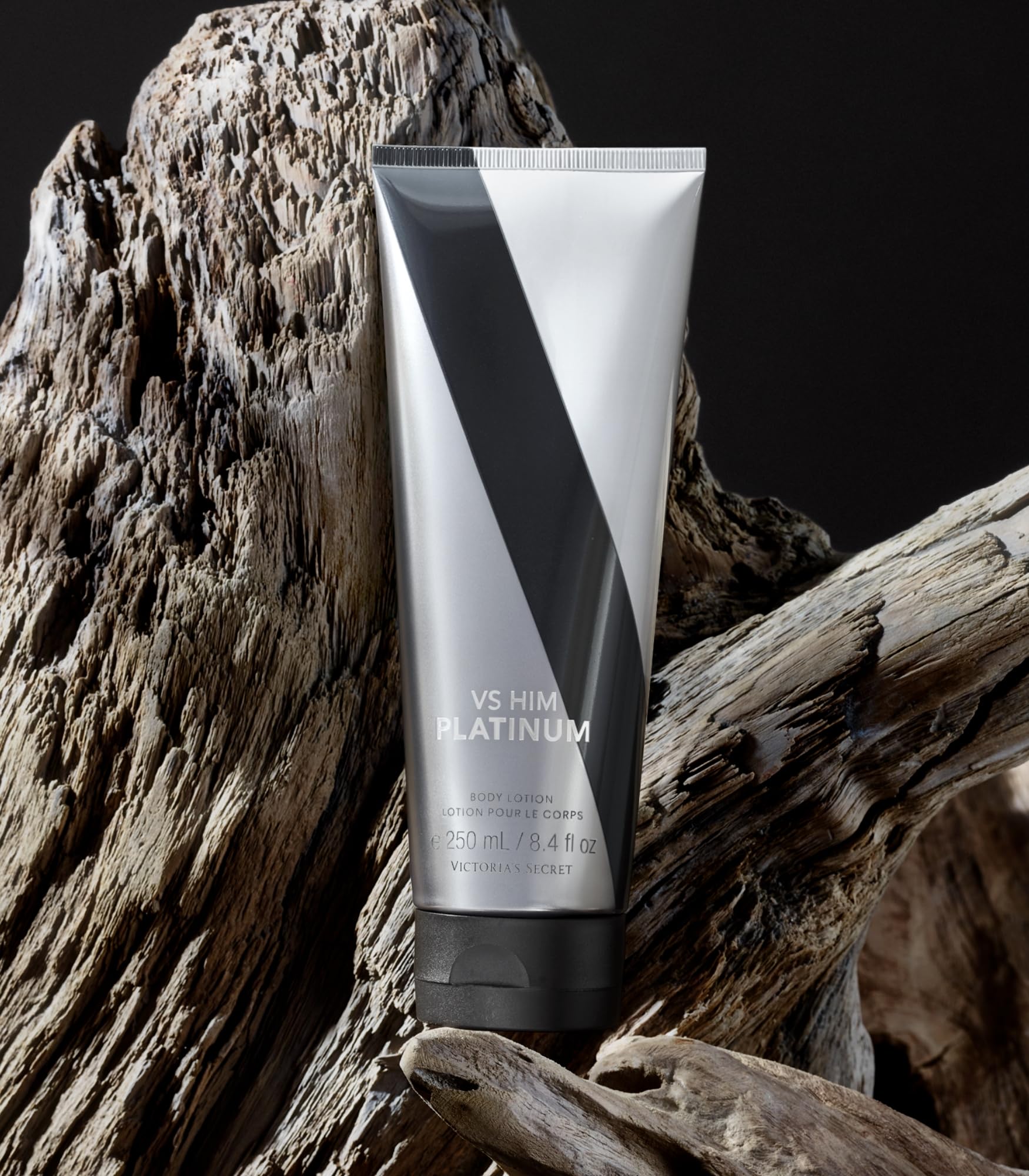 VS Him Platinum, notas aromáticas de pimienta Sichuan y musgo de roble.