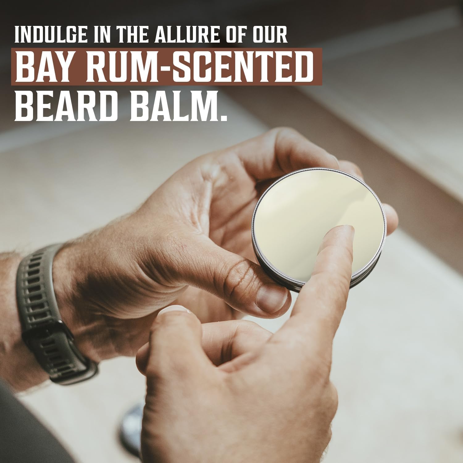 Aplicación fácil del bálsamo en barba para control diario.