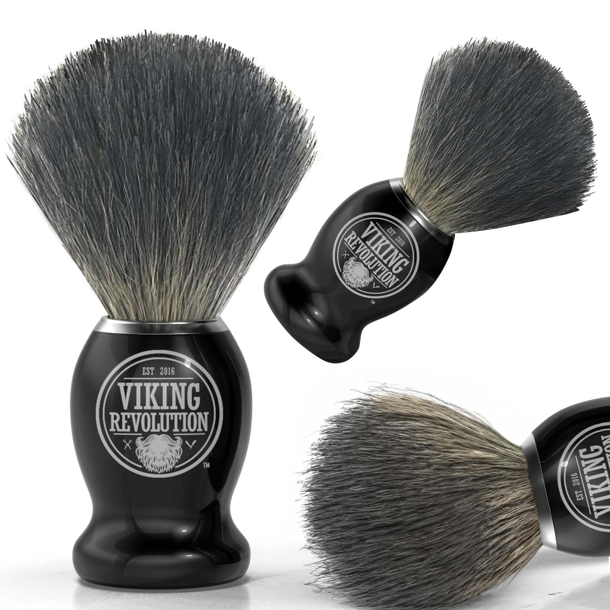 Brocha Viking Revolution genera espuma cremosa para un afeitado cómodo