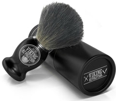 Brocha Viking Revolution con pelo denso crea crema espesa y rica