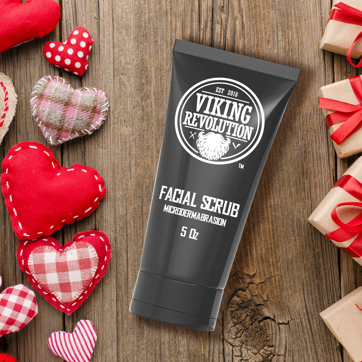 Viking Revolution limpieza profunda de la piel para un rostro más fresco.