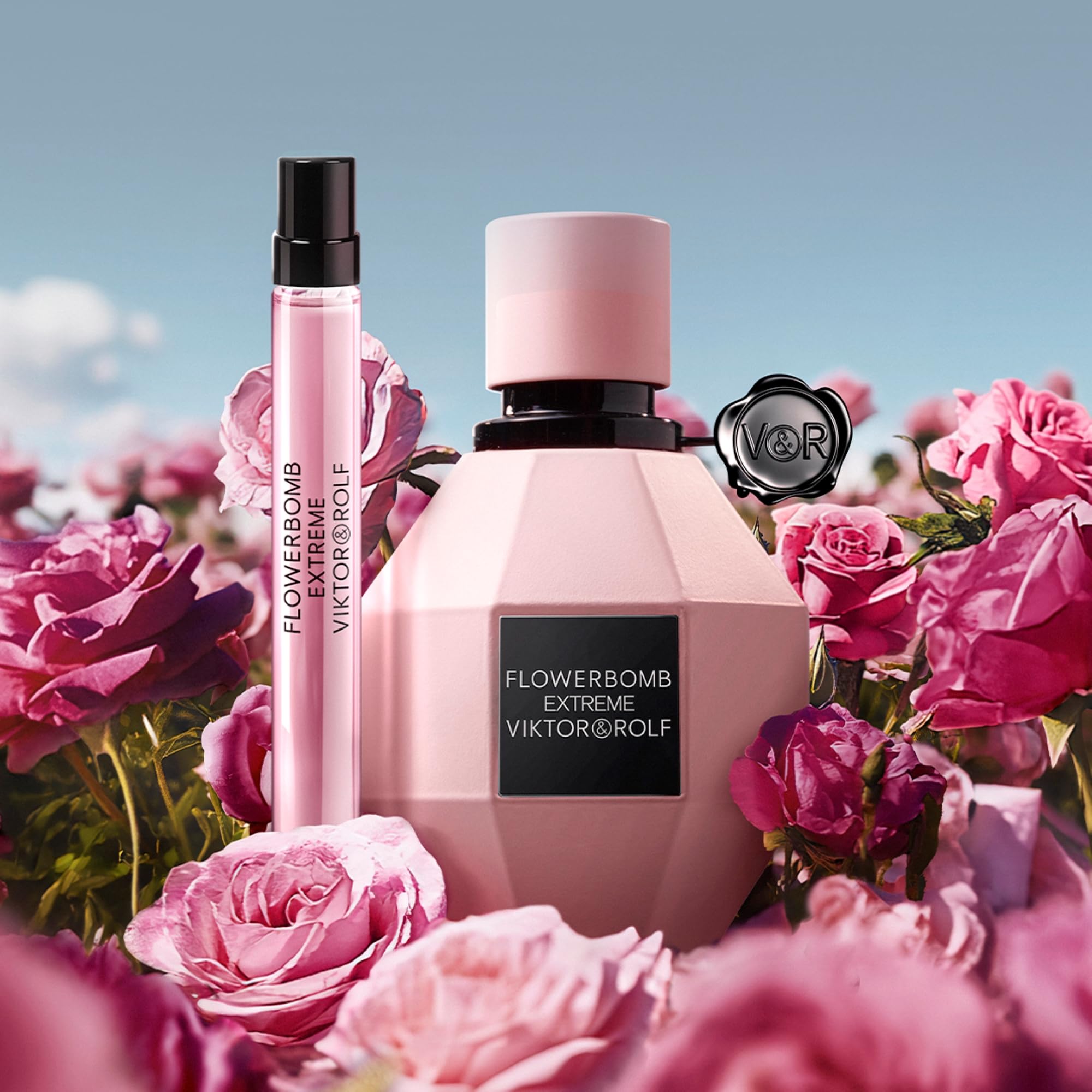 Notas rosa y jazmín de Viktor&Rolf Flowerbomb Extreme para un aroma floral intenso.
