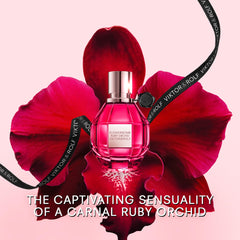 Notas de orquídea y vainilla roja en Flowerbomb Ruby Orchid, aroma intenso y femenino.