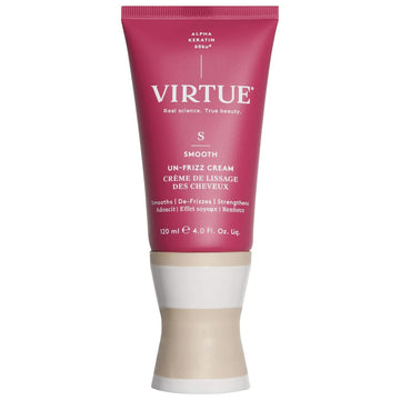 Virtue: aplicación de crema capilar para suavizar y mejorar la manejabilidad.