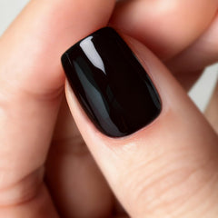 Brillo alto del Vishine Gelpolish negro para un acabado deslumbrante.