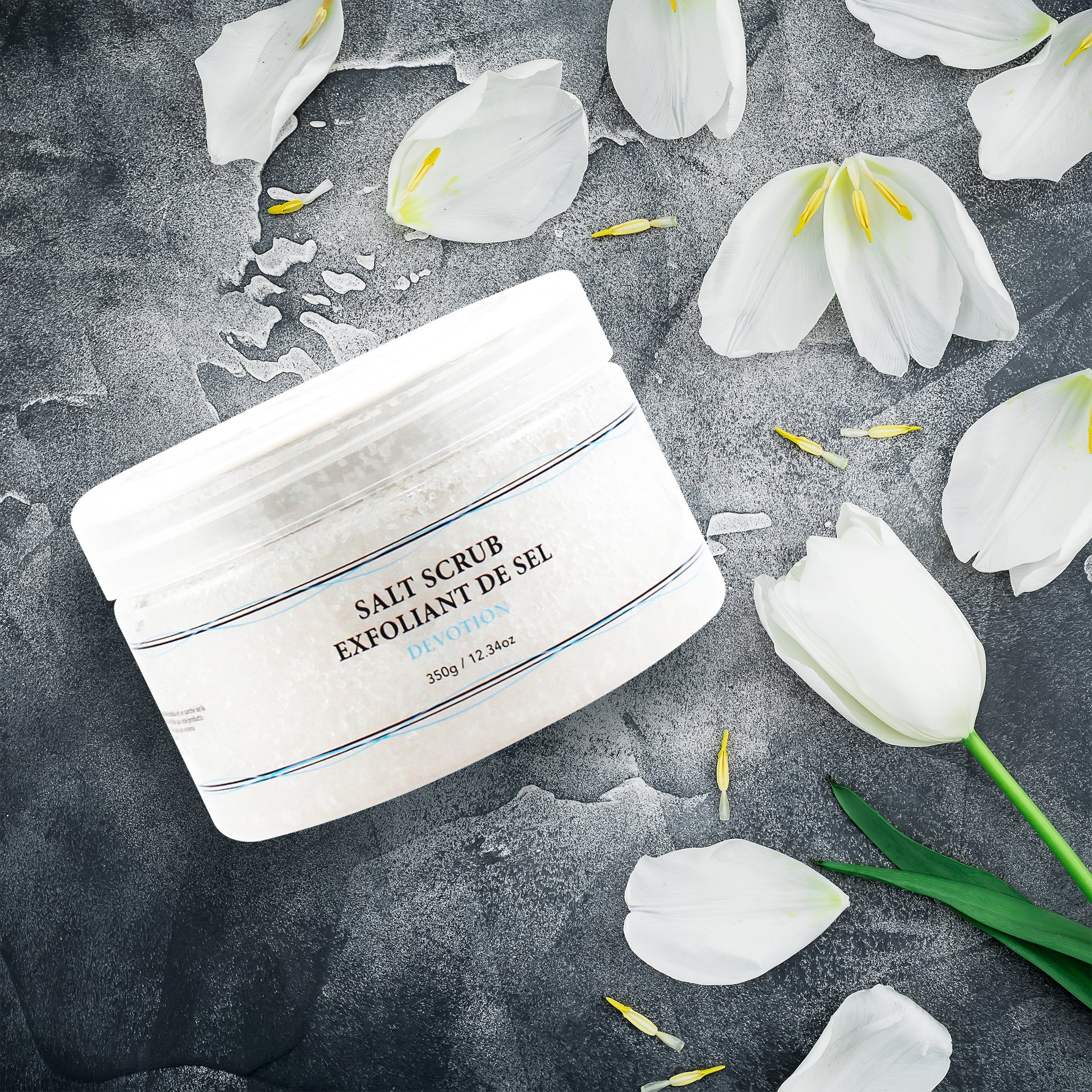 Detalle de gránulos de sal en Vivo Per Lei exfoliante.