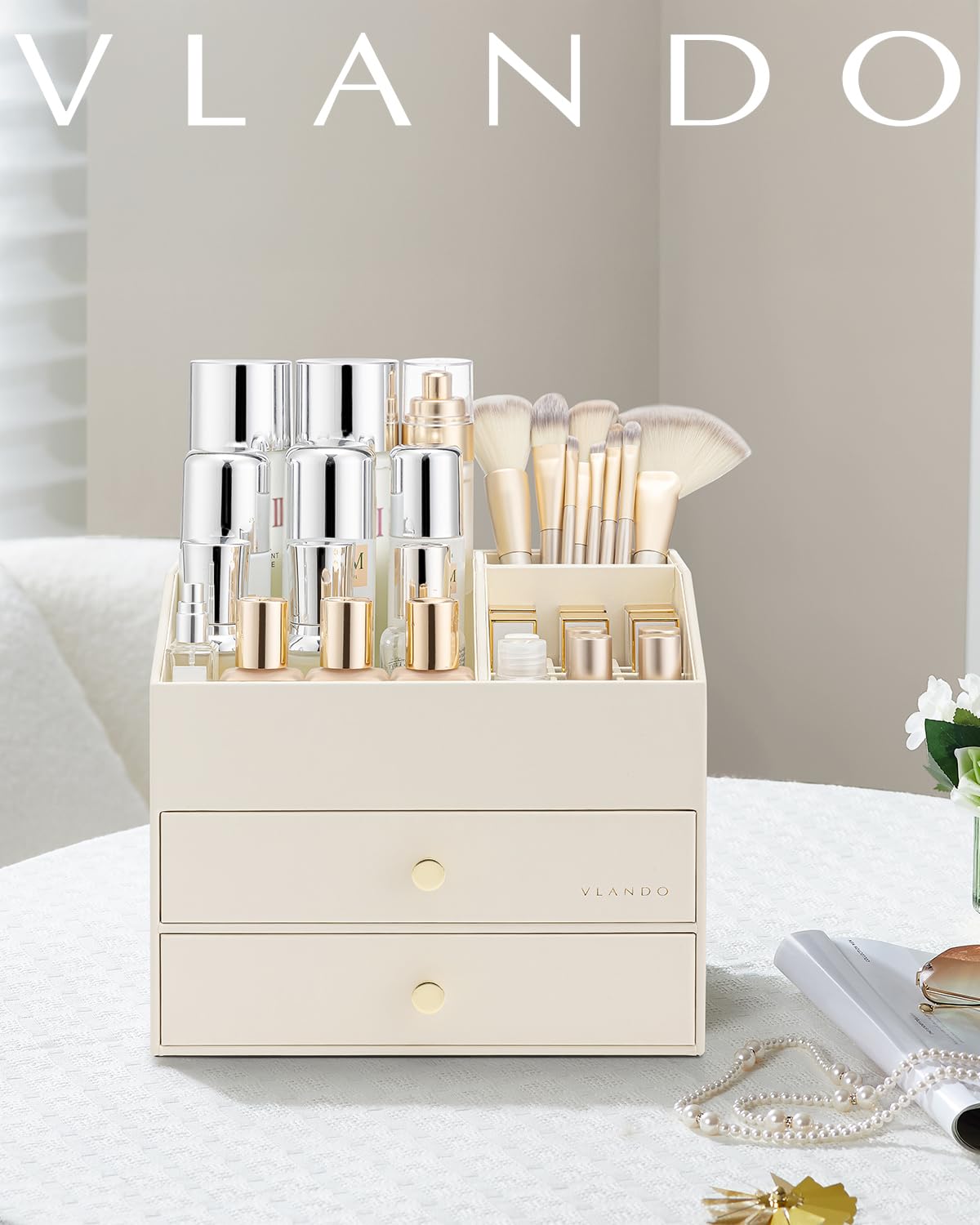 Usage quotidien sur coiffeuse ou bureau avec Vlando beige