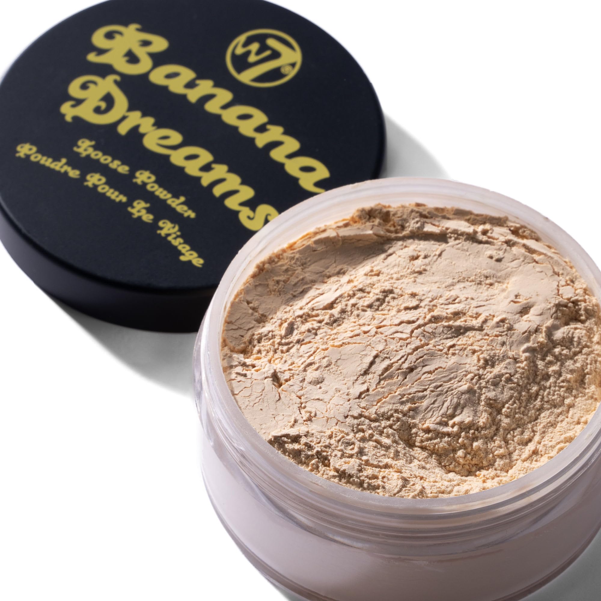 W7 Banana Dreams aplica con brocha para fijar base de manera suave.