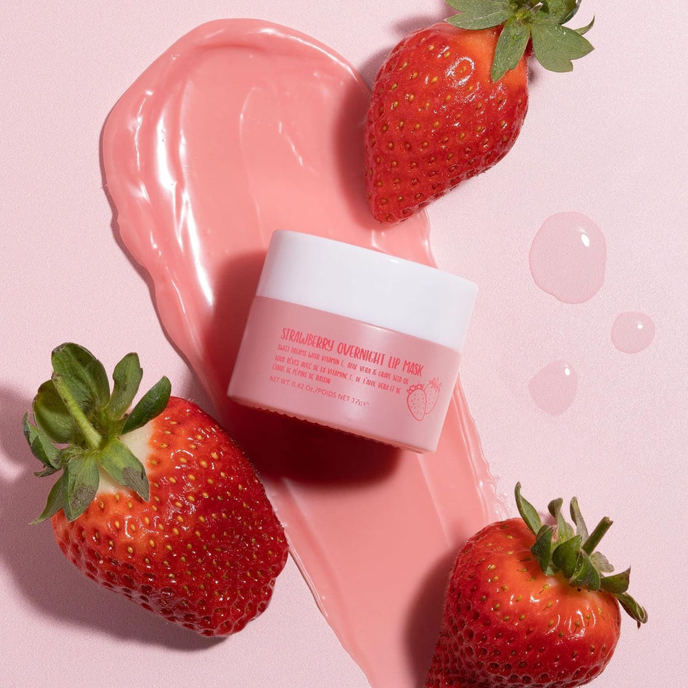 Uso diario de la mascarilla labial W7 Dulces Sueños para labios hidratados.