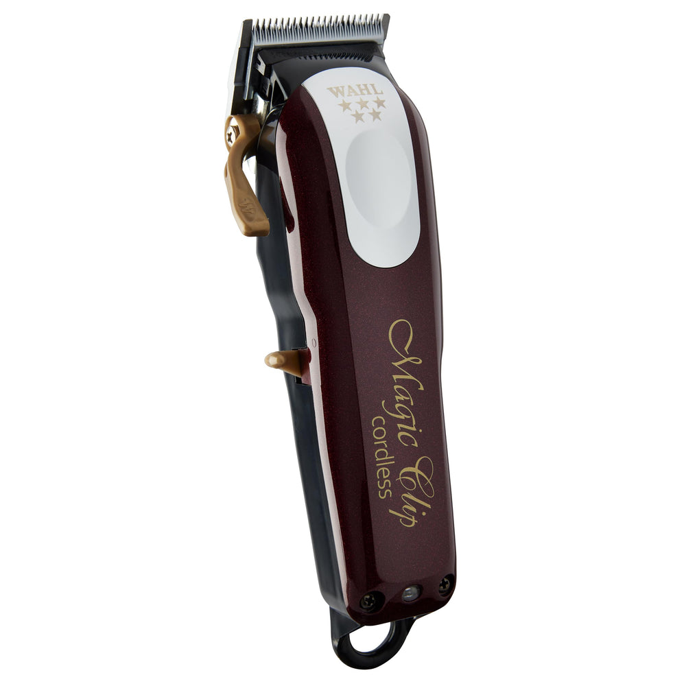 Wahl Professional Magic Clip : corps et lame à dents décalées pour des fades nets et précis.