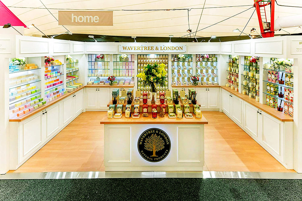 Aroma de rosas de Wavertree & London para un baño relajante.