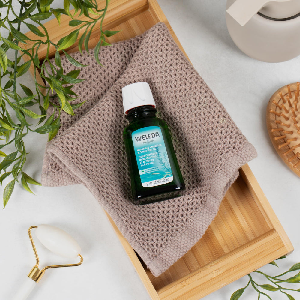 Weleda nutrición intensiva deja el cabello suave y manejable.