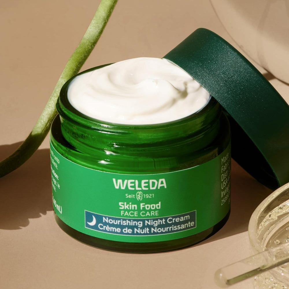 Weleda Skin Food Nuit contient huile de sacha inchi pour nourrir en douceur.
