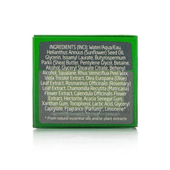 Texture onctueuse de la crème nocturne Weleda, idéale pour hydrater en profondeur.