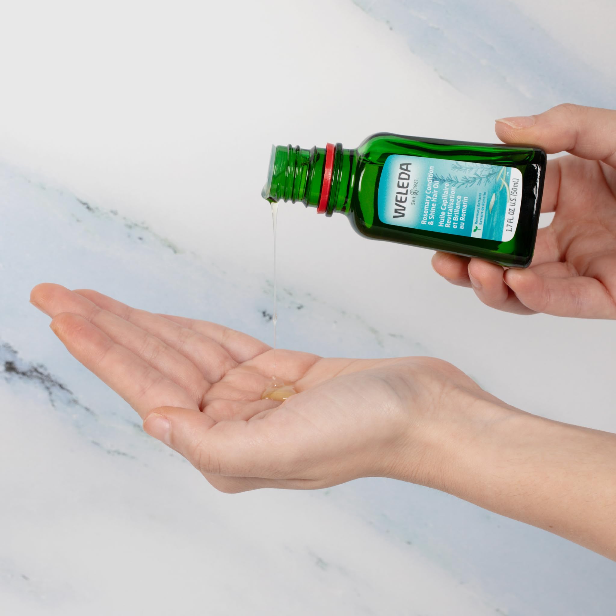 Weleda tratamiento capilar nocturno para cabello suave durante la noche.