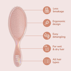 Wet Brush Mango ergonómico para un agarre cómodo durante el uso.