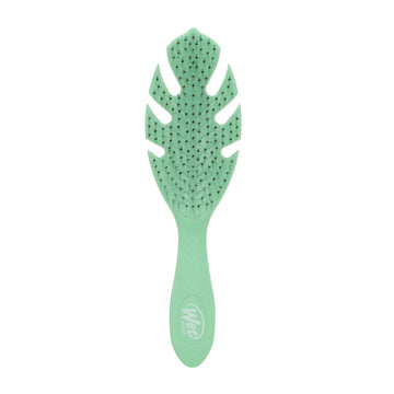 Wet Brush Go Green Detangler desenredando pelo mojado con suavidad y eficacia