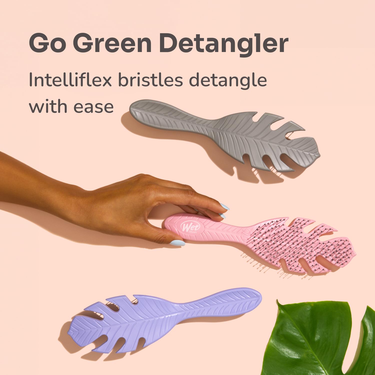 Wet Brush Go Green diseño ergonómico para un agarre cómodo.