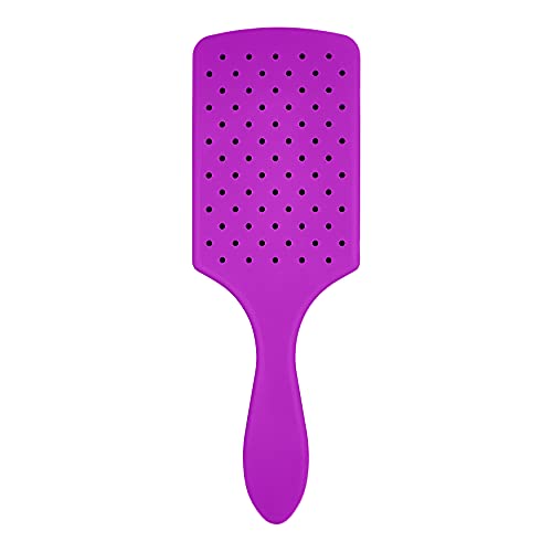 Wet Brush Paddle Detangler facilita el desenredo suave sin tirar del cabello.